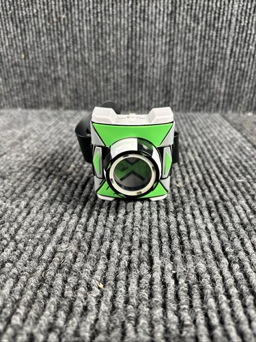Ben omnitrix deluxe - 10,